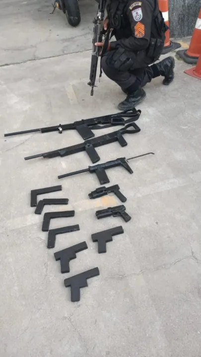 Material foi apreendido pelos policiais