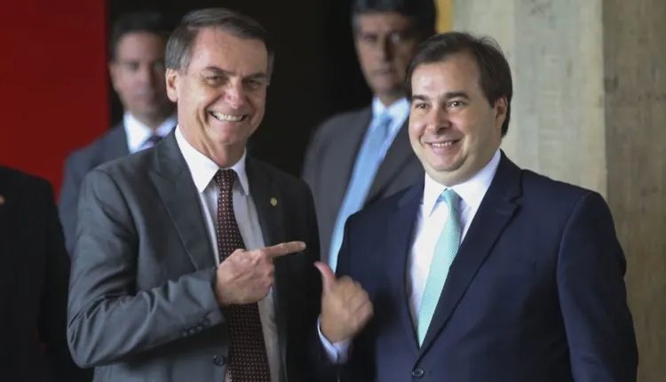 O presidente Jair Bolsonaro e o deputado federal Rodrigo Maia