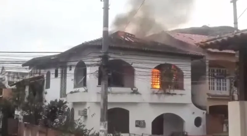 Uma mulher morreu no incêndio