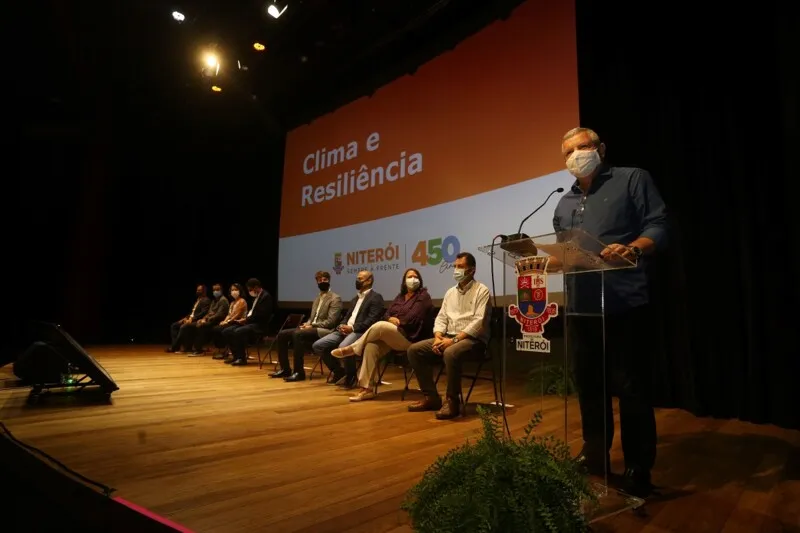 Deste total, as obras de contenção de encostas terão os maiores investimentos: R$ 302 milhões.