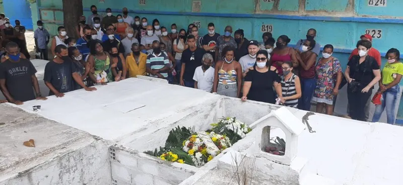 Eles buscam mais explicações sobre o assassinato do repositor de supermercado