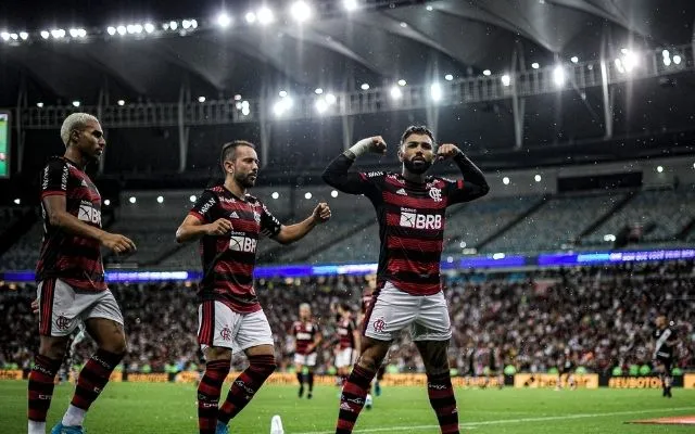 Fla vence Vasco no primeiro jogo da semifinal do Carioca