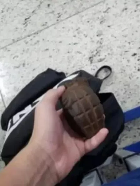 Adolescente leva granada para escola em Minas Gerais