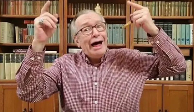 Olavo de Carvalho  fala sobre chances de Bolsonaro em 2022