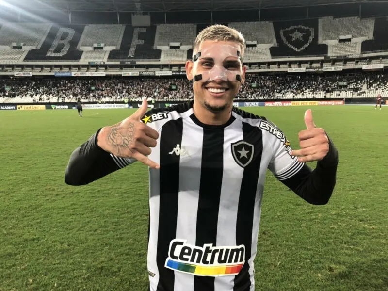 Rafael Navarro marcou o gol da vitória por 2 a 1 em cima do Operário, que carimbou o acesso do Botafogo à primeira divisão