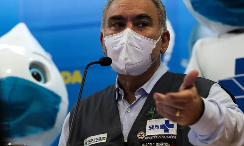 Imagem ilustrativa da imagem População estará imunizada contra covid até o fim do ano, diz ministro