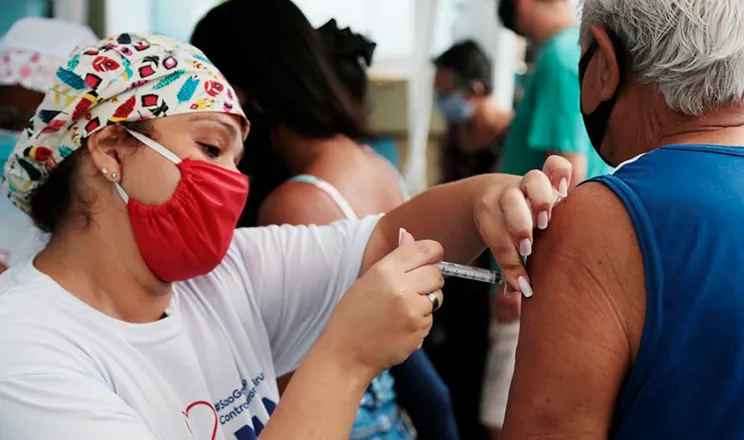 Vacinas para crianças serão diferentes das de adultos