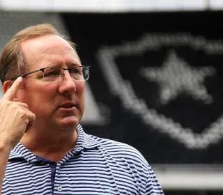 Textor promete reforços para o Botafogo