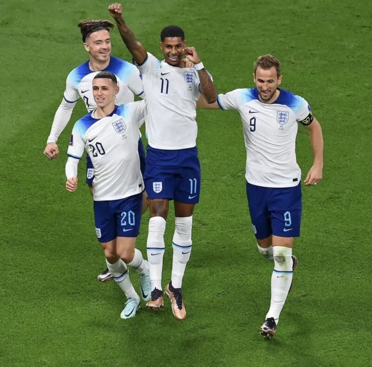 Ingleses golearam o time do Irã