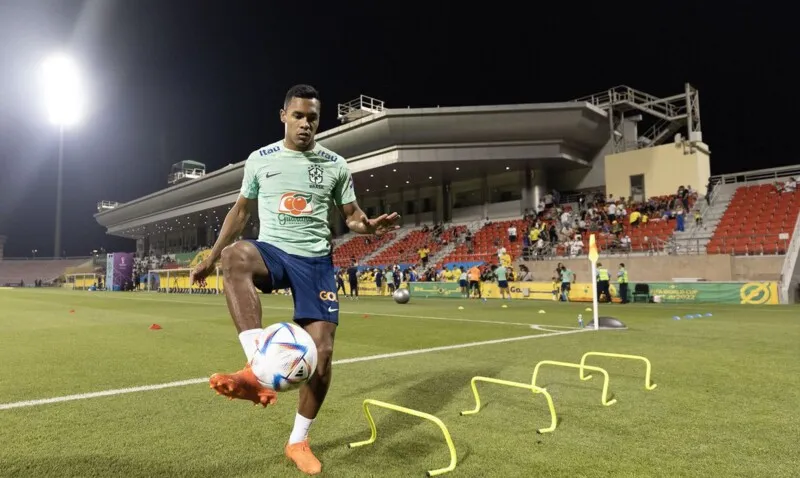 Brasil deverá entrar com força máxima, incluindo Neymar