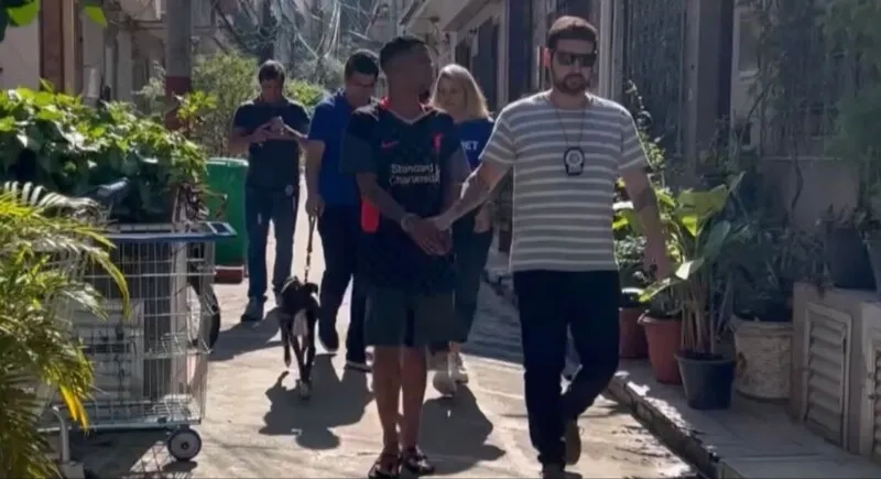 O cachorro será levado para um lar temporário