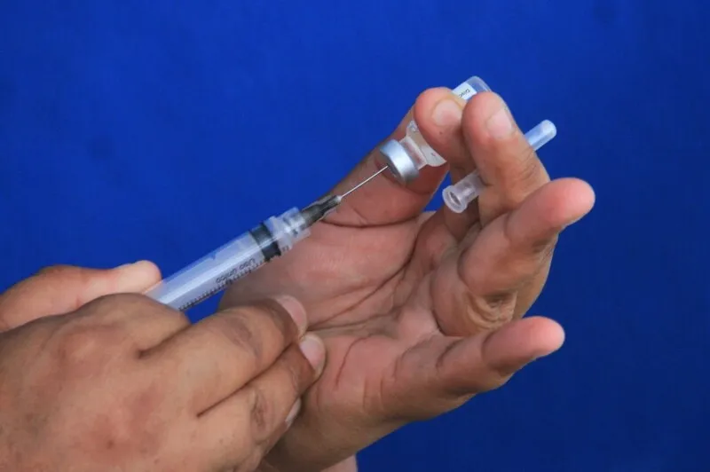 Município vacina população contra covid-19