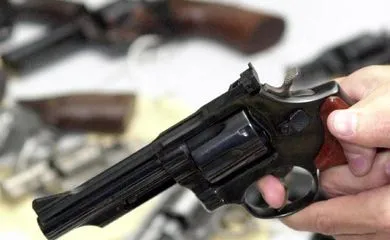 Maior parte dos entrevistados se mostraram contra o uso de armas