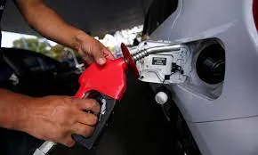Diesel e gasolina têm aumento nas bombas pelo país