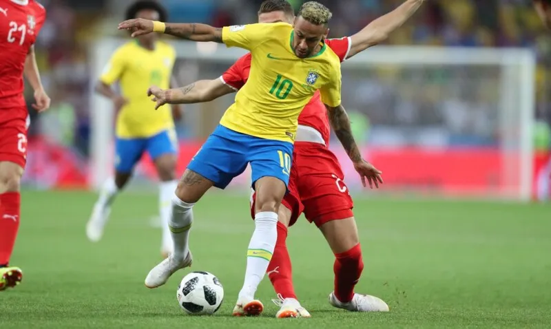 Brasil e Sérvia se reencontram em uma Copa quatro anos após se enfrentarem na fase de grupos em 2018