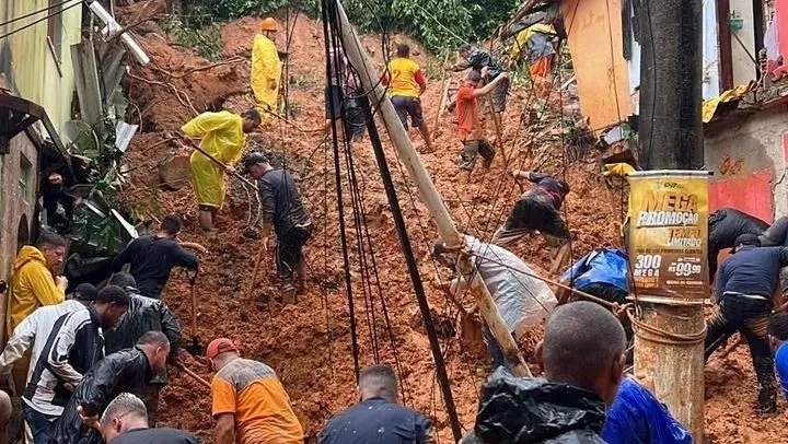 As cidades vem sofrendo com as fortes chuvas