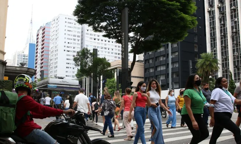 O número total de casos confirmados da doença é de 32,9 mil