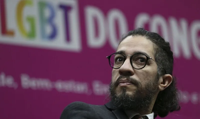 Jean Wyllys terá que indenizar o deputado Kim Kataguiri