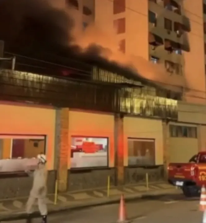 Incêndio teria causado correria no estabelecimento