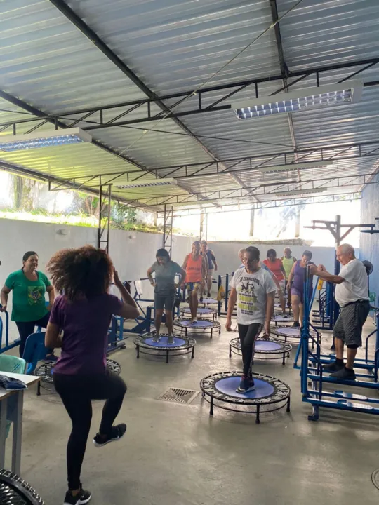 As academias têm vagas abertas durante todo o ano