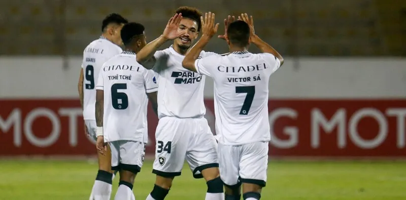Alvinegro também é lider de seu grupo na 'Sula'