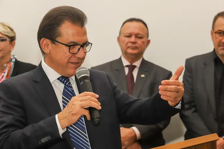 O ministro do Trabalho, Luiz Marinho, já disse que a promessa será cumprida