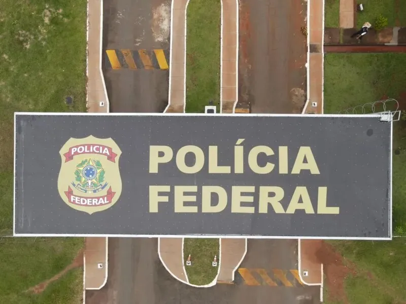 De acordo com a PF, a pena prevista para os crimes é de dez anos de reclusão, além multa