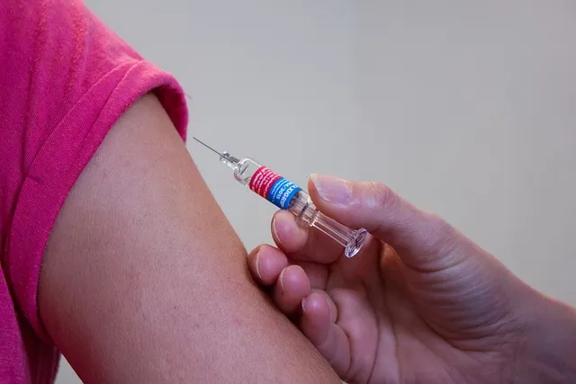 As vacinas bivalentes são as chamadas segunda geração do imunizante, ou seja, são aquelas que possuem em sua composição a cepa original e subvariantes da Ômicron