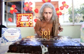 Idosos centenários em Niterói ganham festa da Prefeitura