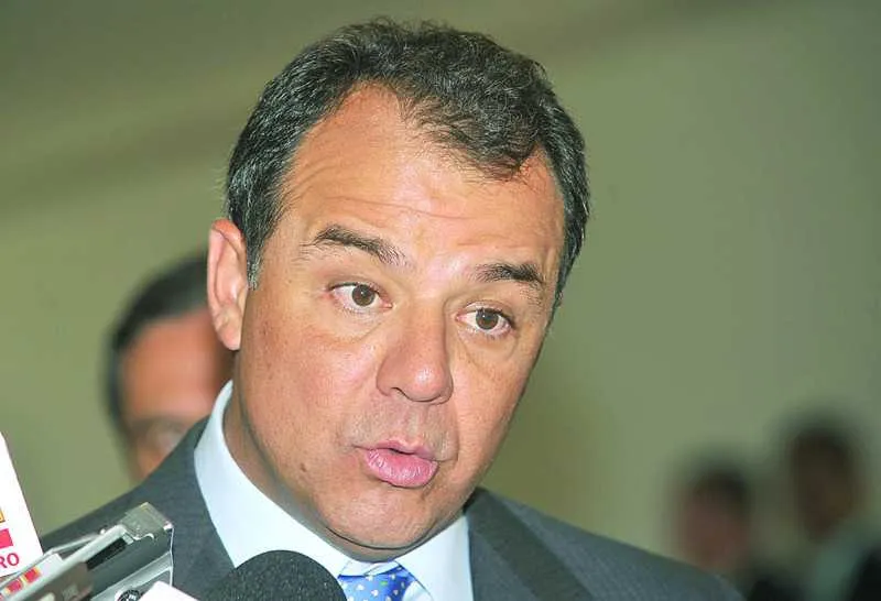 Sérgio Cabral receberá notificação dentro do presídio Bangu 8
