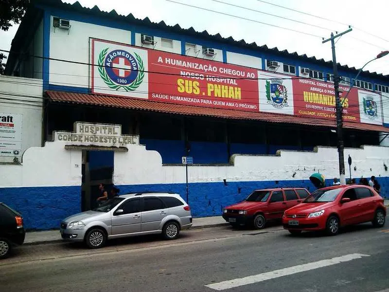 Policial está internado no Hospital Conde Modesto Leal