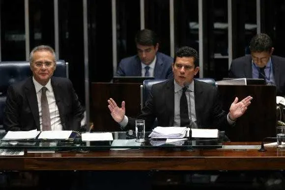 Imagem ilustrativa da imagem Senadores apresentam substitutivo sobre projeto de abuso de autoridade