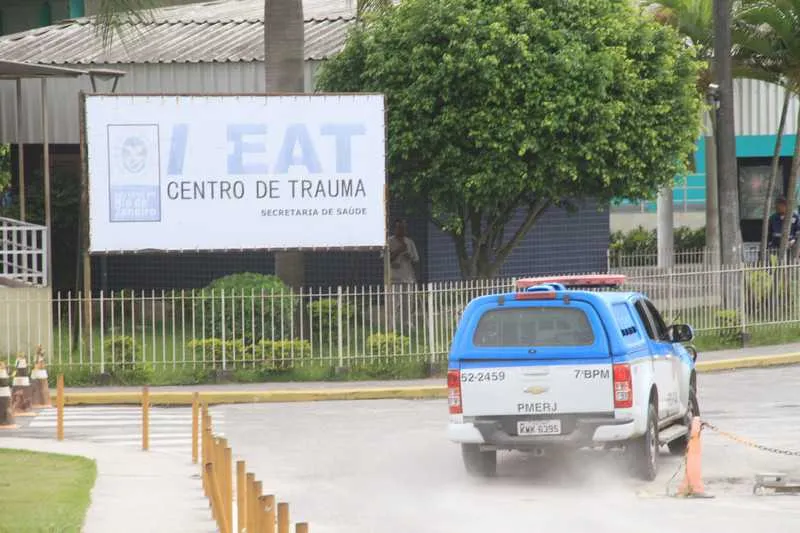 Todas as vítimas foram socorridas por moradores e encaminhadas ao Hospital Alberto Torres