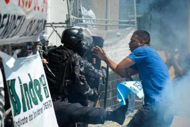 Imagem ilustrativa da imagem Deputados votam mais 4 projetos do pacote contra crise no Rio