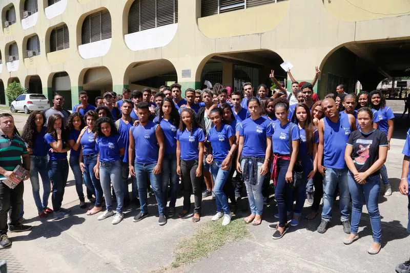 Adolescentes foram transferidos, há mais de um ano, com a promessa de que seria provisório