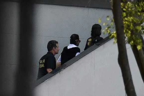 Adriana Ancelmo vai permanecer presa no Complexo de Bangu