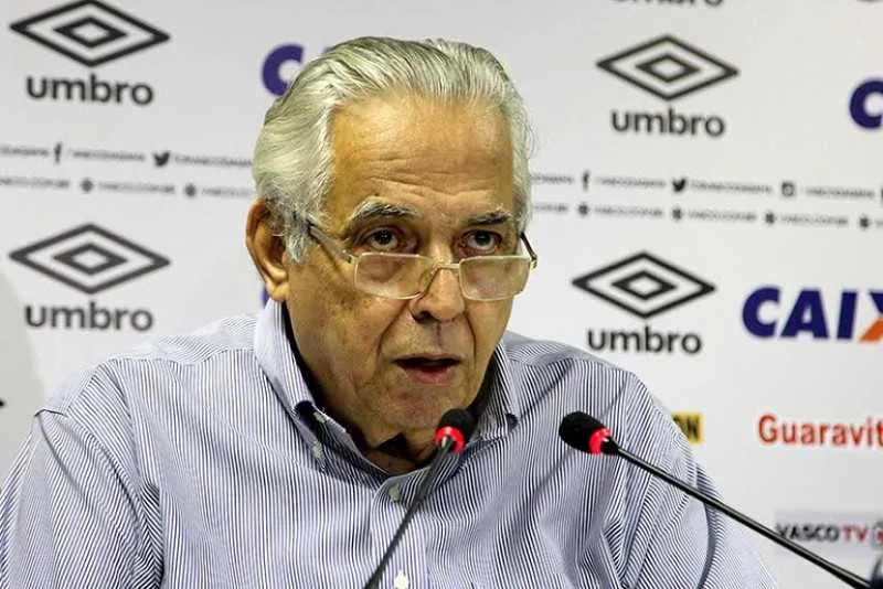 Eurico não se animou com a possibilidade de contar com Barcos