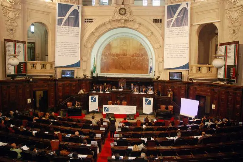 Quatro novos projetos do pacote anti-crise do governo do Estado serão votados no Plenário