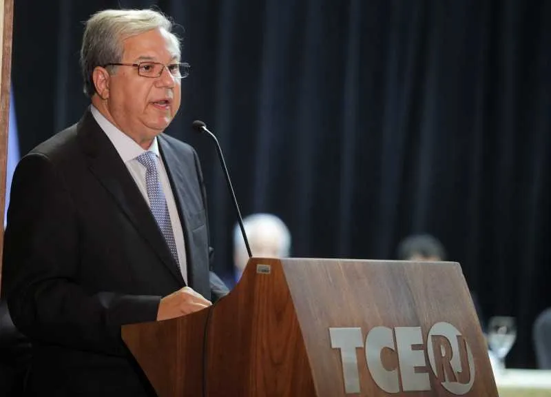 Presidente do TCE, Jonas Lopes, foi levado para a Polícia Federal