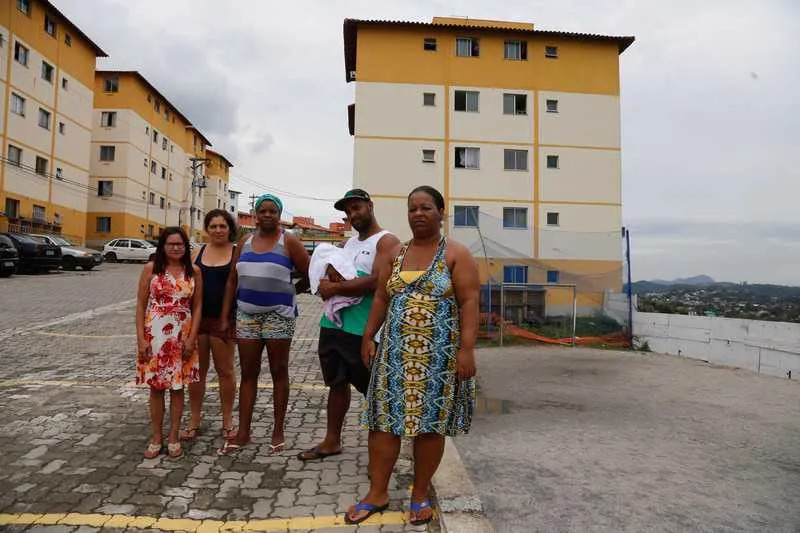 Moradores ainda não sabem quando terão os apartamentos de volta e pedem apoio psicológico