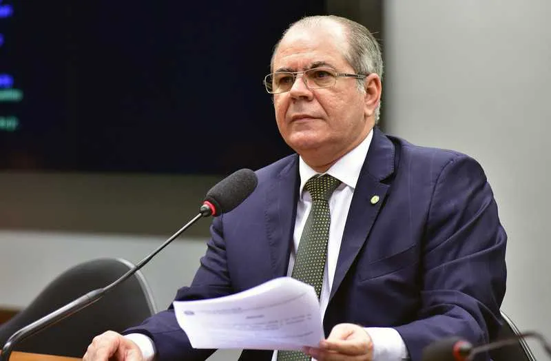 Hildo Rocha diz que projeto atual apresenta distorções