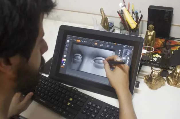 As obras são criadas como esculturas digitais, e depois materializadas graças à impressora 3D.