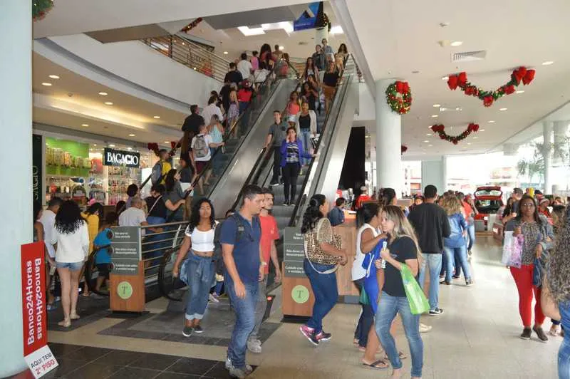 As lojas do Pátio Alcântara abrirão às 8h e fecharão às 22h. Amanhã, funcionam das 8h às 16h