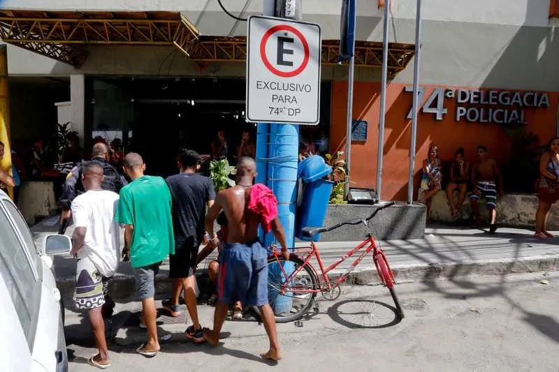 Suspeitos foram encaminhados para a delegacia de Alcântara