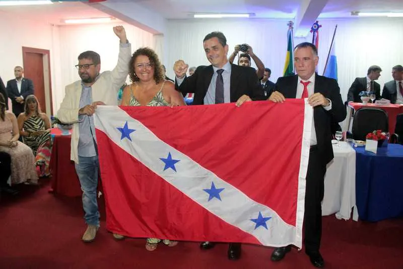 O ex-prefeito Quaquá , a deputada Rosangela Zeidan, Fabiano Horta e seu vice, Marcos Ribeiro