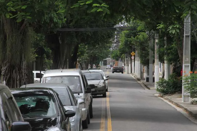 Segundo a polícia, criminosos fizeram pelos menos 8 vítimas