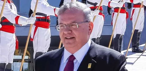 Imagem ilustrativa da imagem Perícia comprova que corpo carbonizado era de embaixador grego.