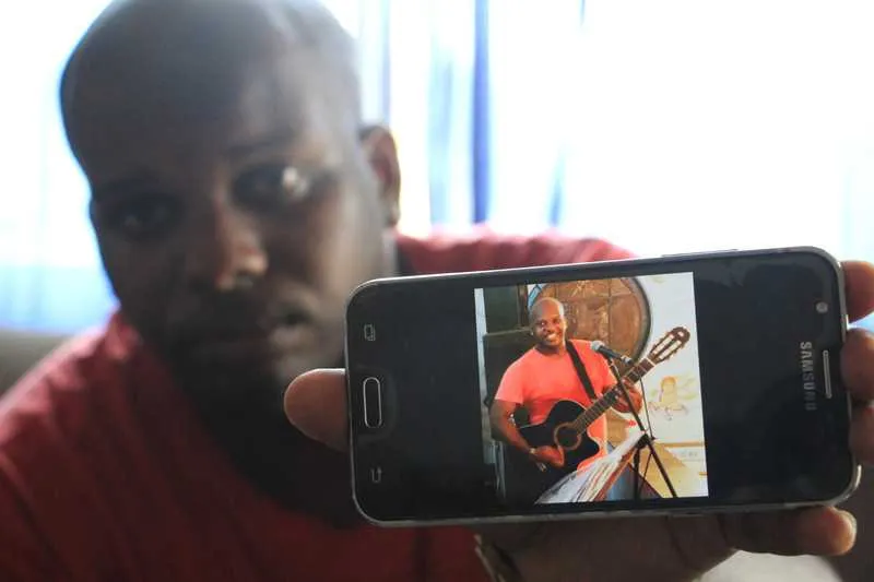Leandro fazia parte de uma banda de pagode e de uma igreja
