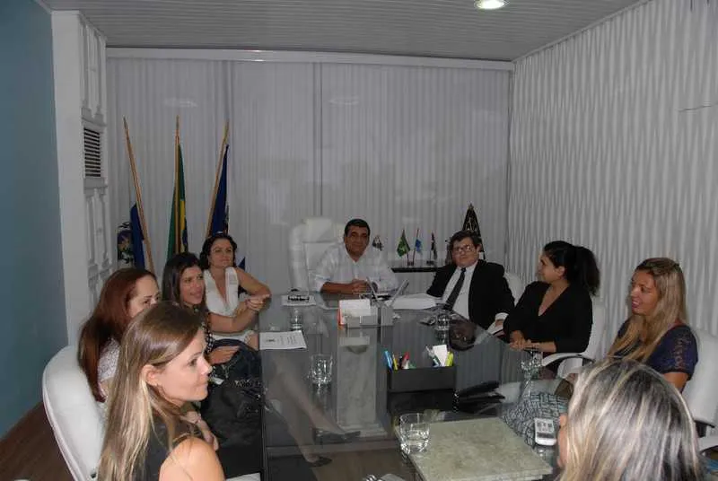 Prefeito José Luiz Nanci realizou reunião com representantes da Defensoria na tarde de ontem