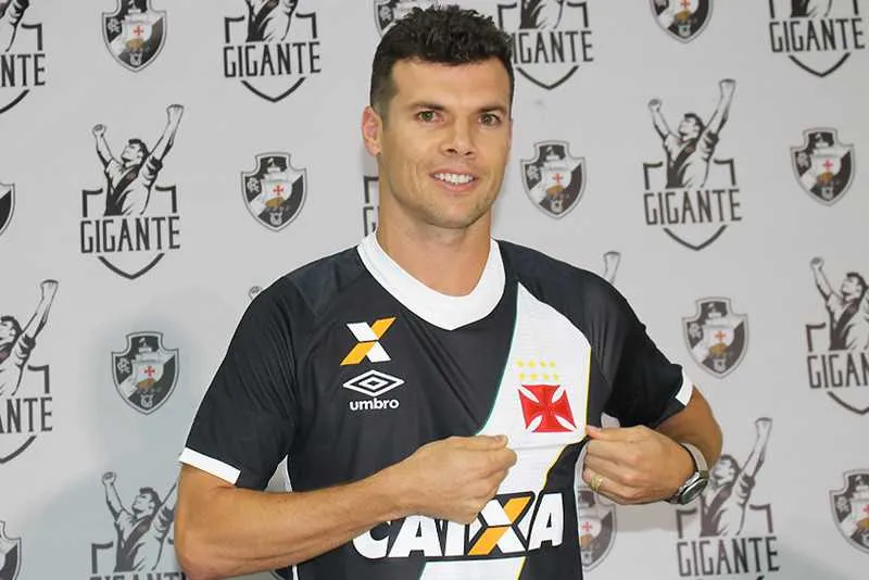 O meio-campista Wagner tem passagens pelas seleções de base e principal do Brasil